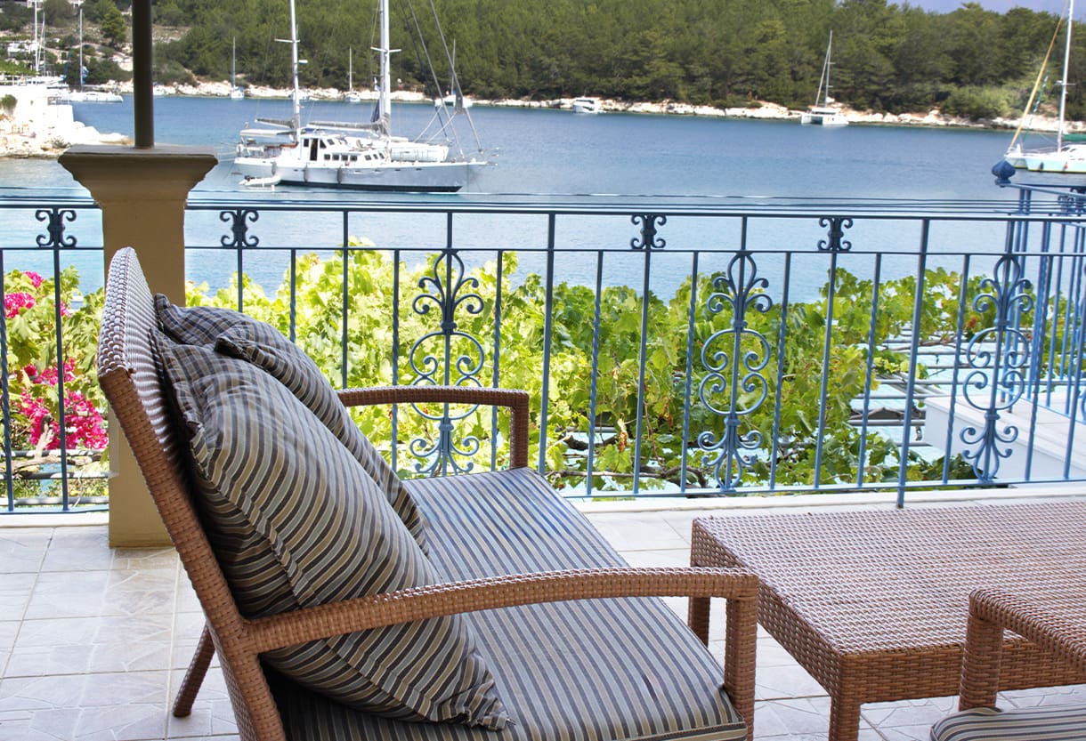 Porto-Fiscardo-Zavalata-Apartments-Angelos-Suite-Balcony-1