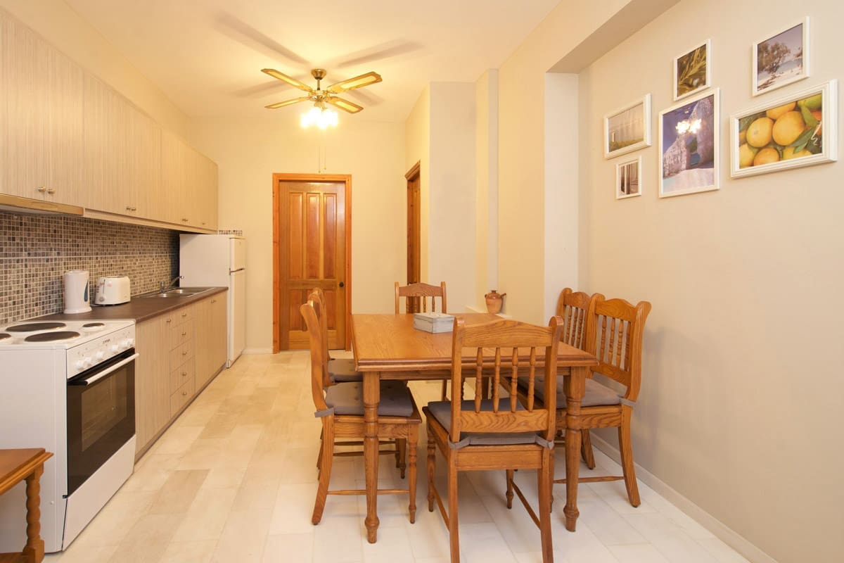 porto-fiscardo-room-1-diningroom