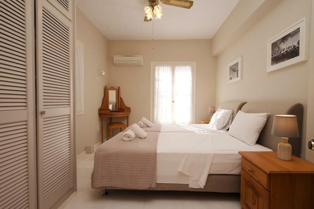 porto-fiscardo-room-10-bedroom-1