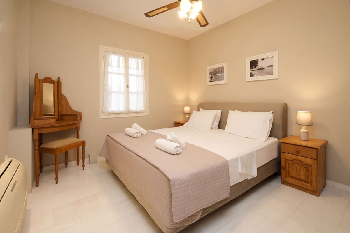 porto-fiscardo-room-6-main-bedroom