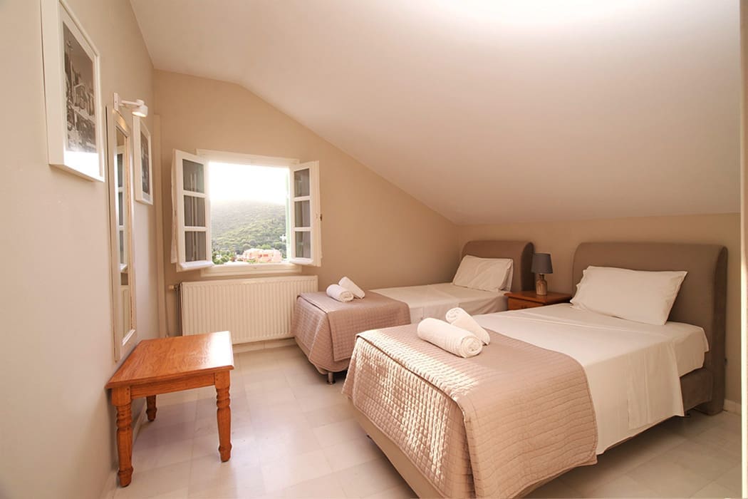 porto-fiscardo-room-9-bedroom